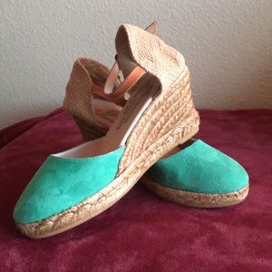 Espadrille closed toe